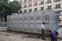 方(fāng)形不(bù)锈鋼(gāng)水(shuǐ)箱